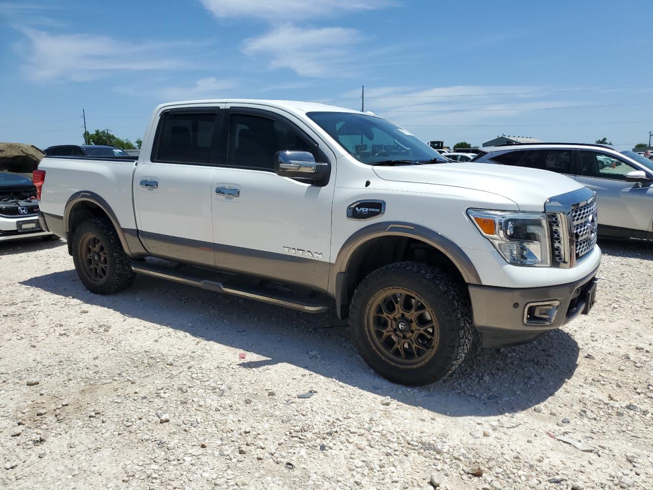 Nissan Titan Sv Image 4