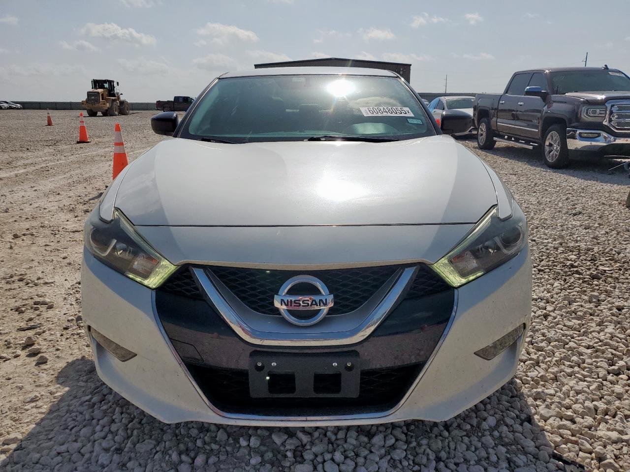 Nissan Maxima 3.5s Image 5