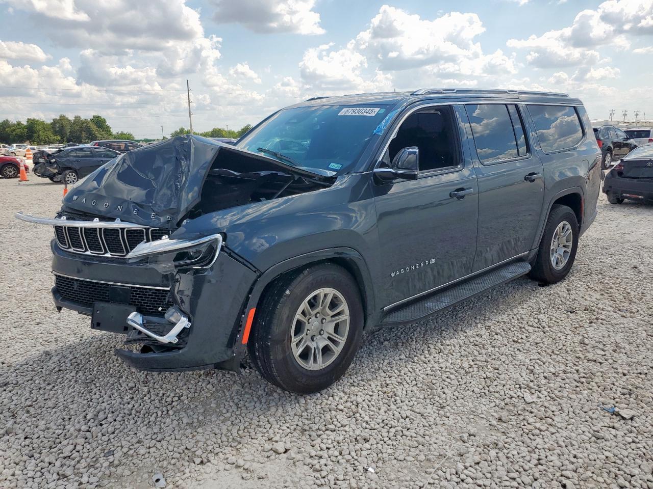 Jeep Wagoneer L Series I Image 1