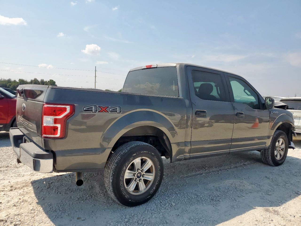 Ford F-150 Supercrew Image 6