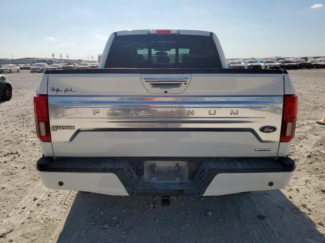 Ford F-150 Supercrew Image 12