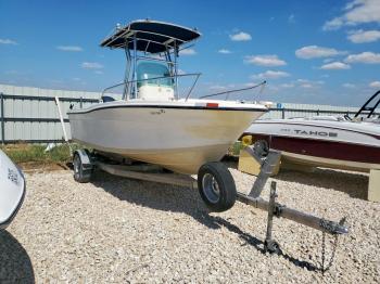  Salvage Bayliner Boat