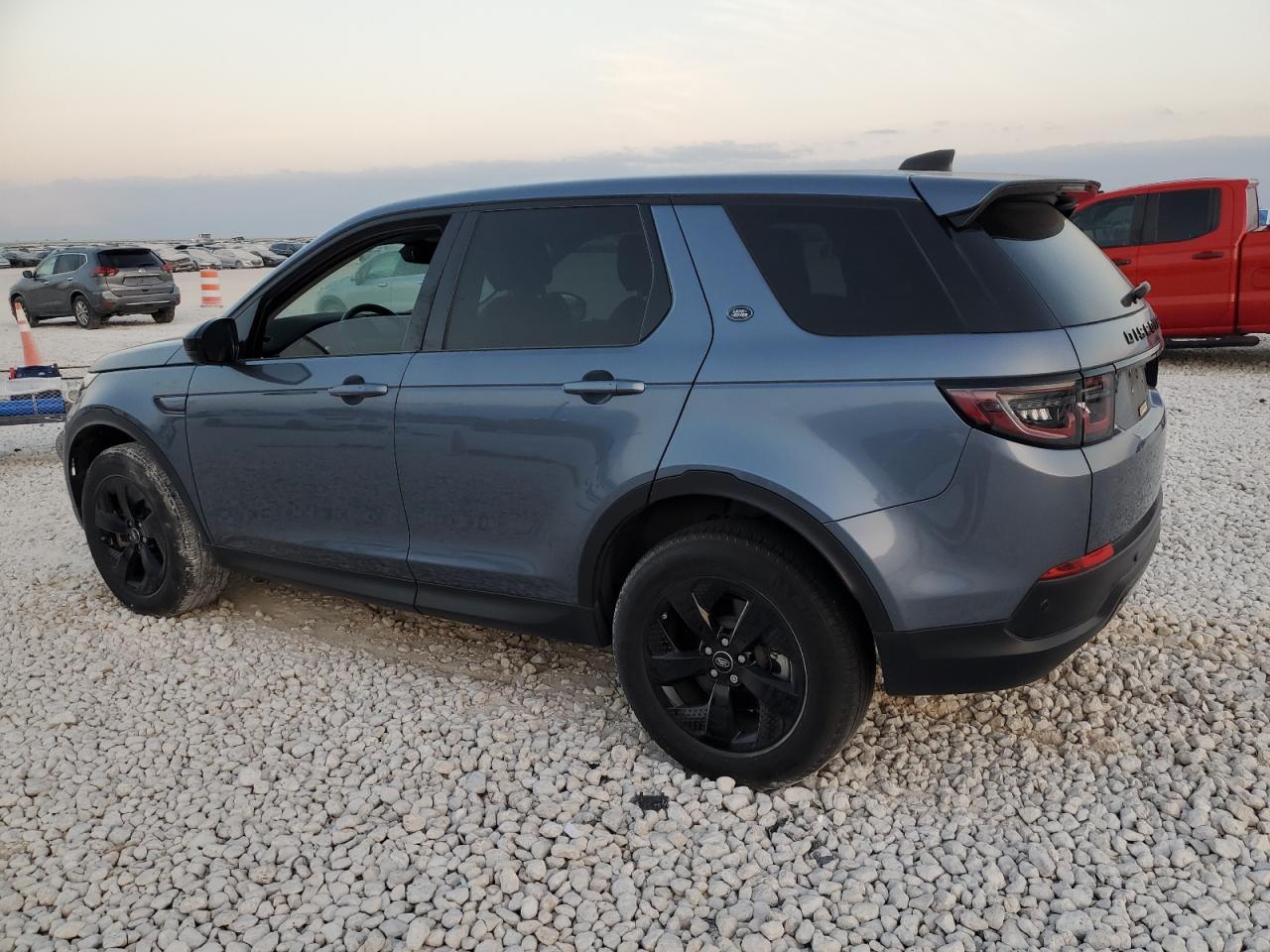 Land Rover Discovery S Image 8