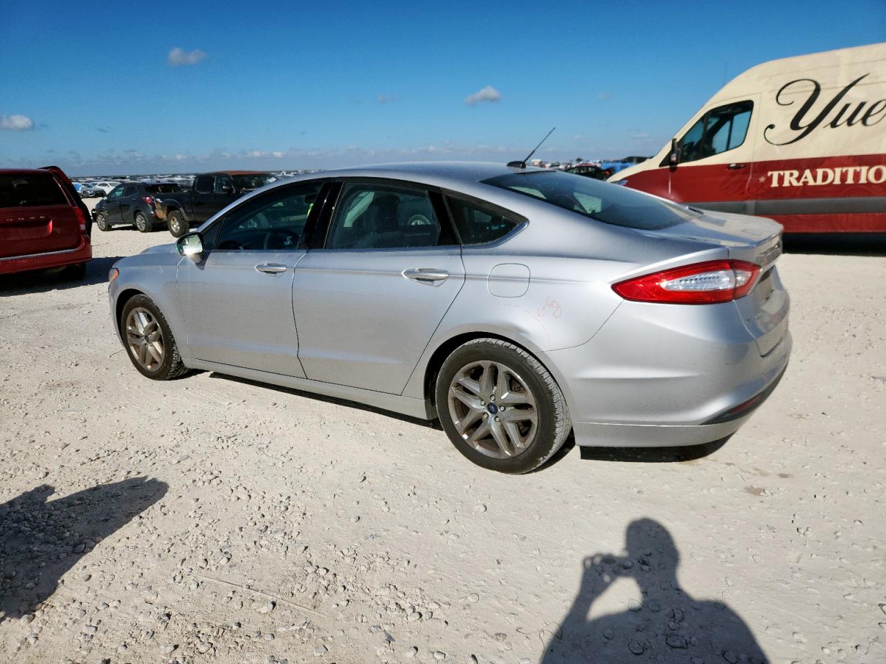 Ford Fusion Se Image 6