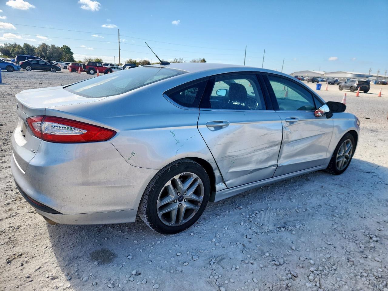 Ford Fusion Se Image 2