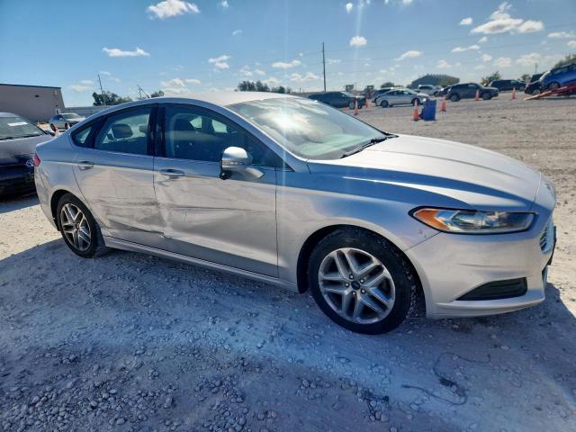 Ford Fusion Se Image 7