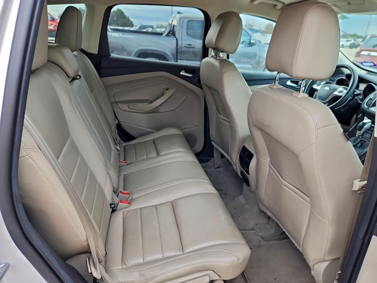 Ford Escape Titanium Image 5