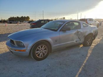  Salvage Ford Mustang