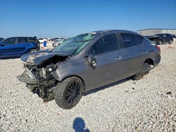  Salvage Nissan Versa