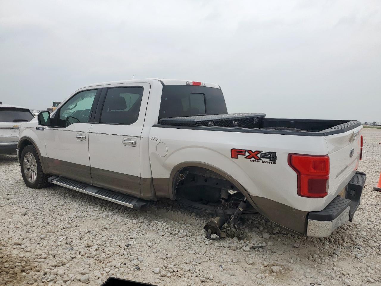 Ford F-150 Supercrew Image 10