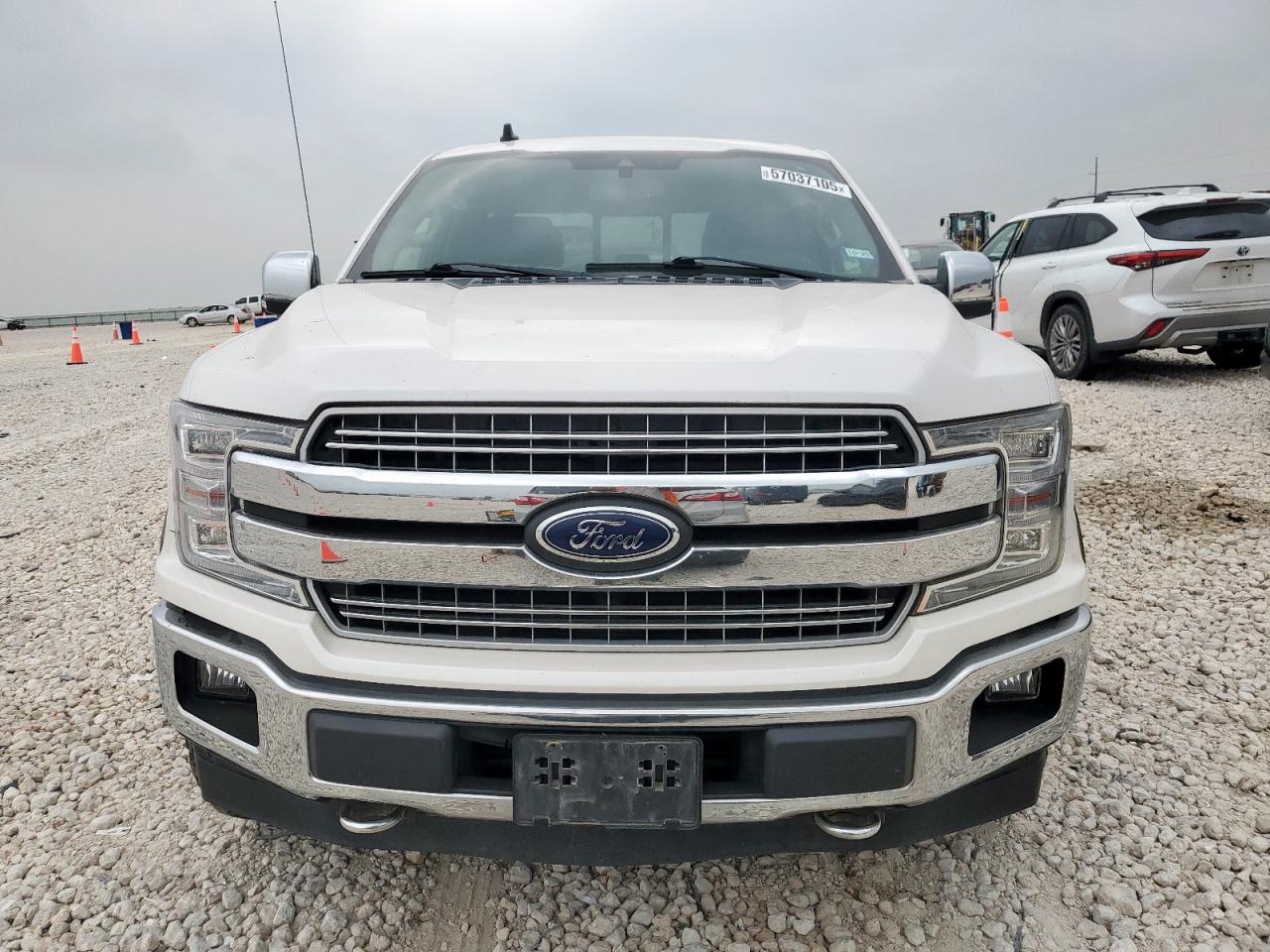 Ford F-150 Supercrew Image 2
