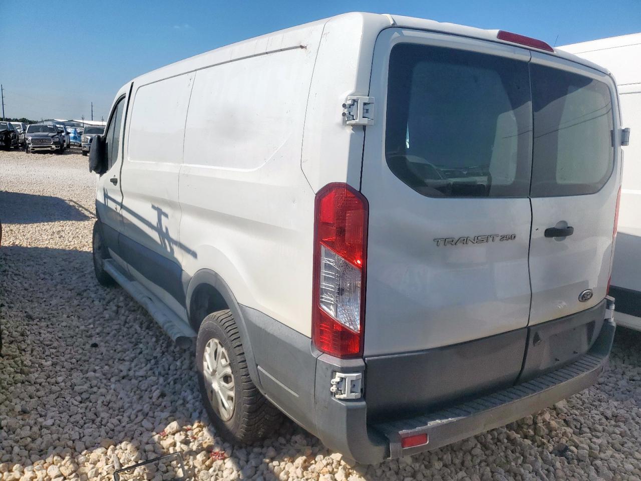 Ford Transit T-250 Image 7