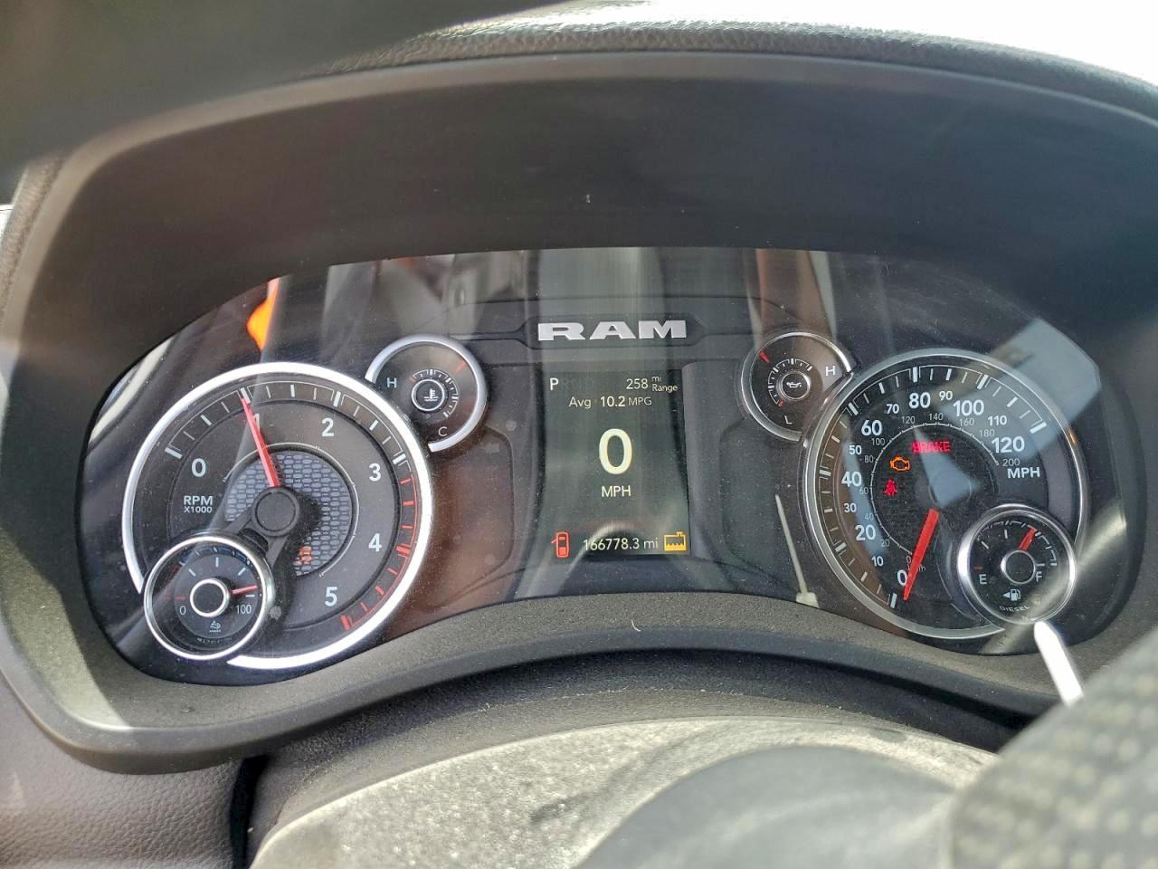 Ram 3500 Tradesman Image 4