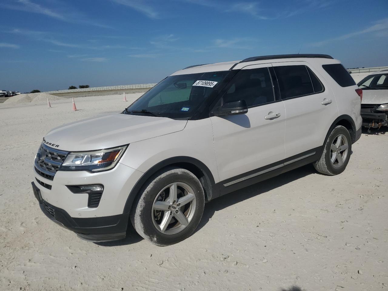 Ford Explorer Xlt Image 1