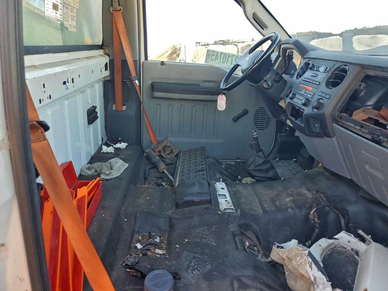 Ford F-750 Super Duty Image 3