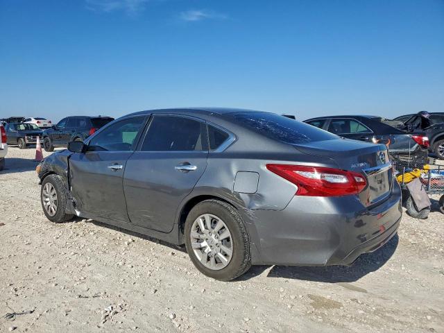Nissan Altima 2.5 Image 8