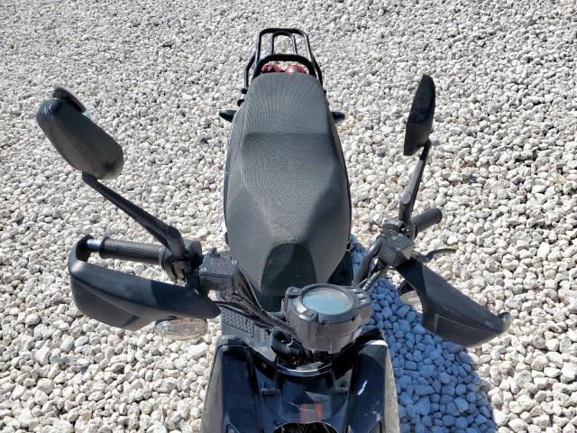 Zhng Moped Image 4