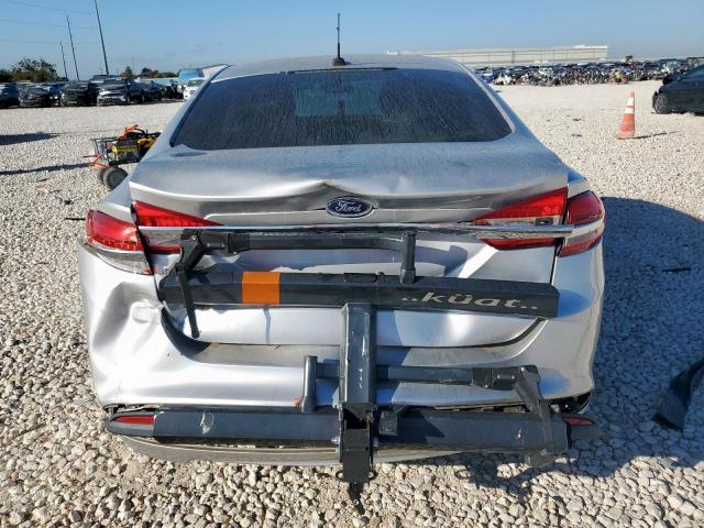 Ford Fusion S Image 11