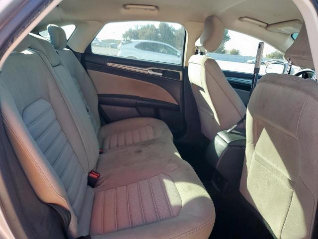 Ford Fusion S Image 12