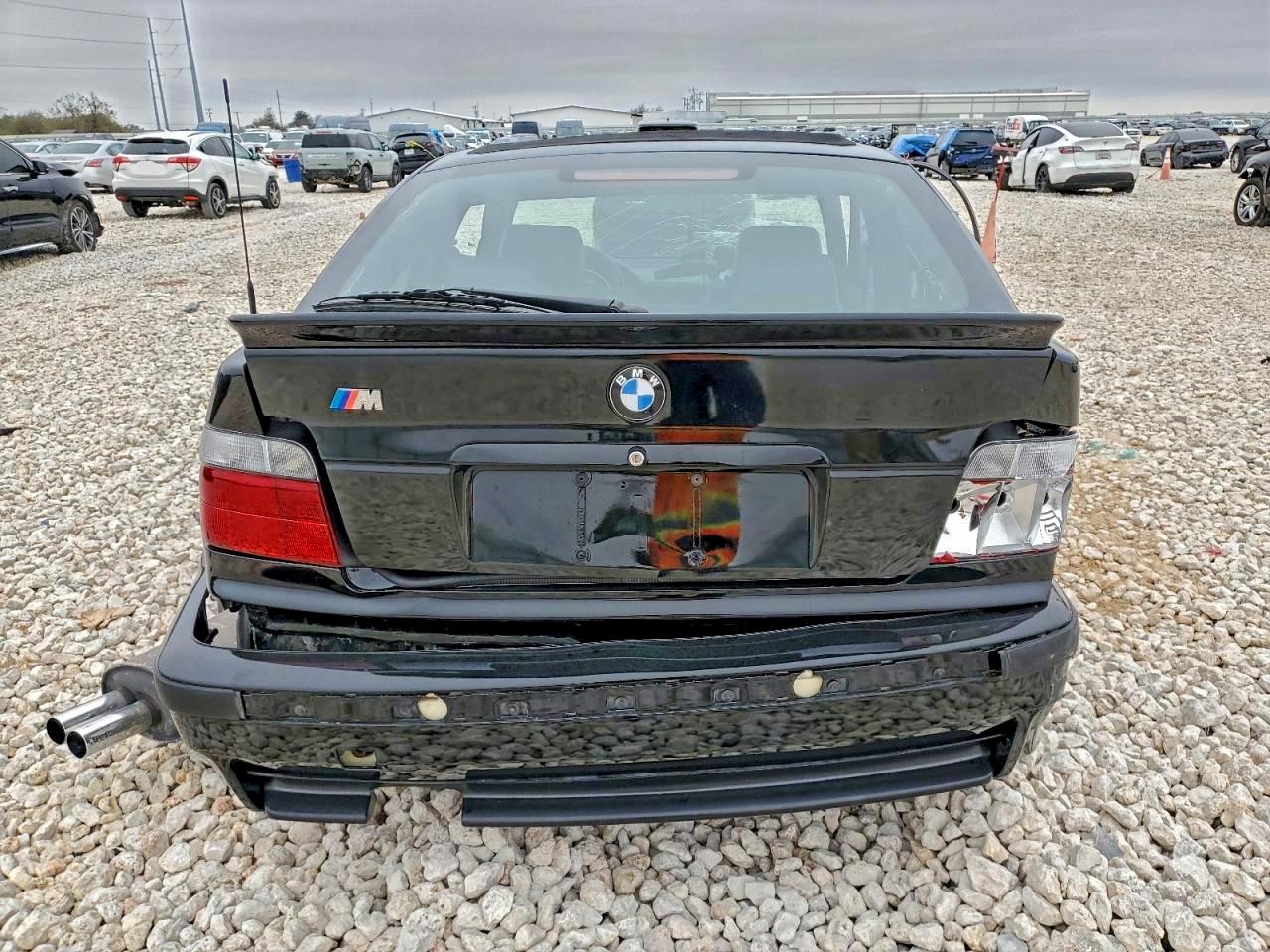 BMW 3 Series Ti Image 4