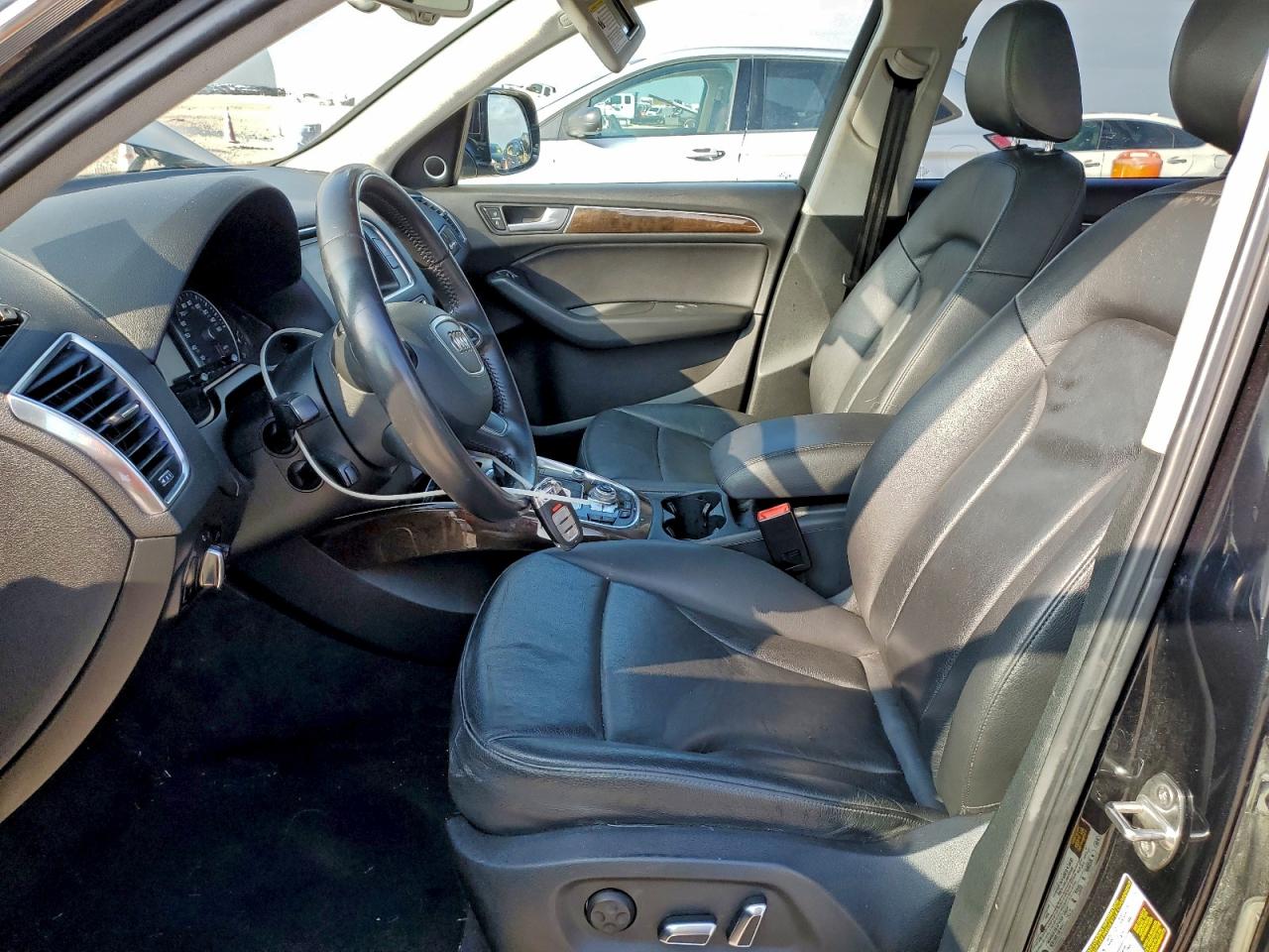 Audi Q5 Premium Plus Image 3