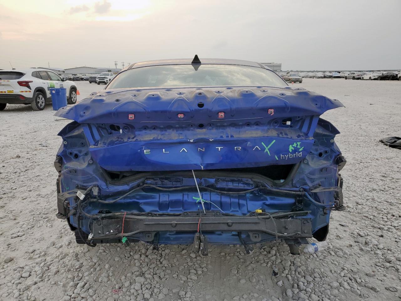 Hyundai ELANTRA Limited Image 9