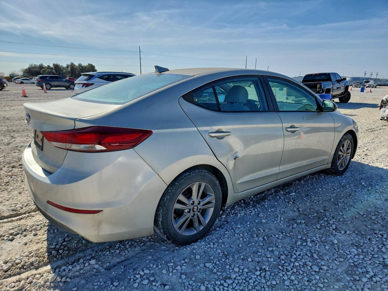 Hyundai ELANTRA Se Image 2