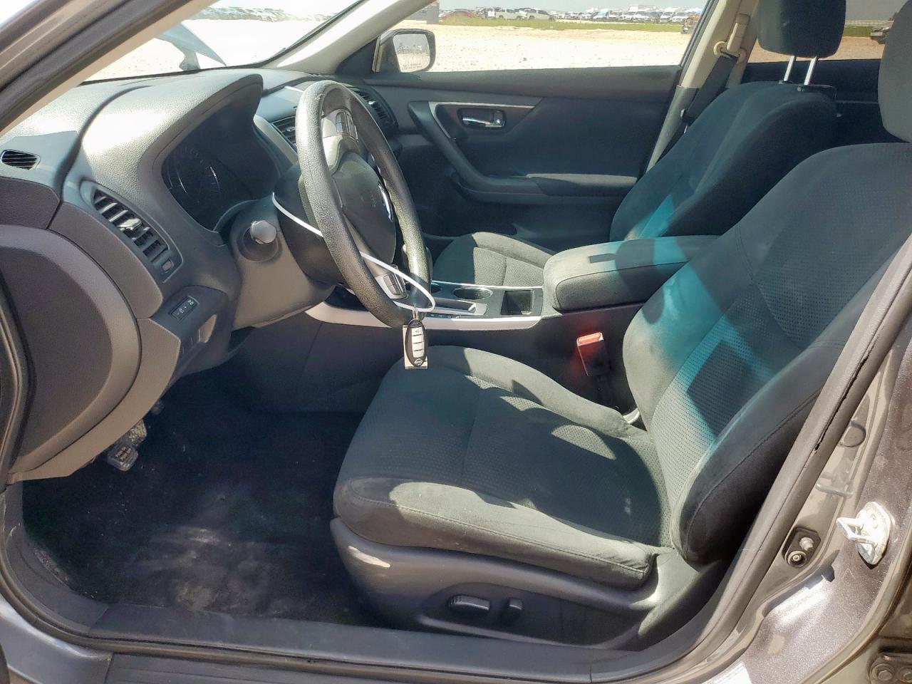 Nissan Altima 2.5 Image 8