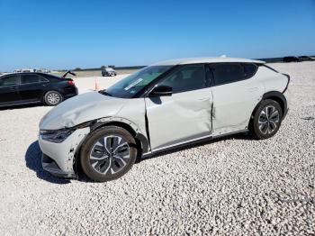  Salvage Kia EV6