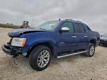  Salvage Chevrolet Avalanche