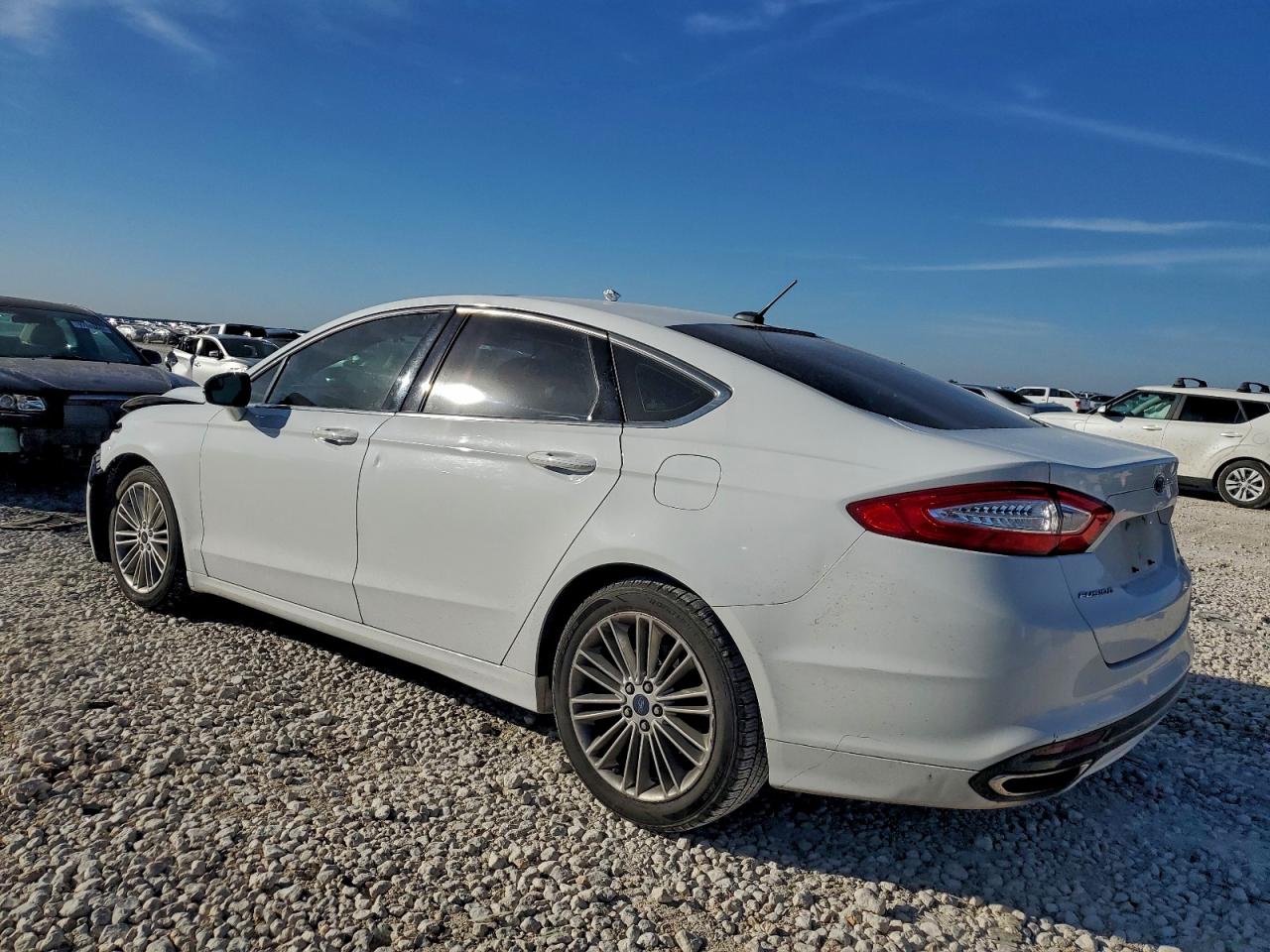 Ford Fusion Se Image 12