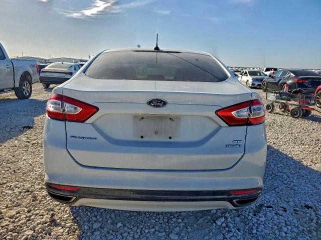 Ford Fusion Se Image 9