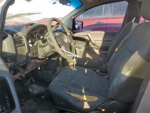 Nissan Titan Xe Image 10