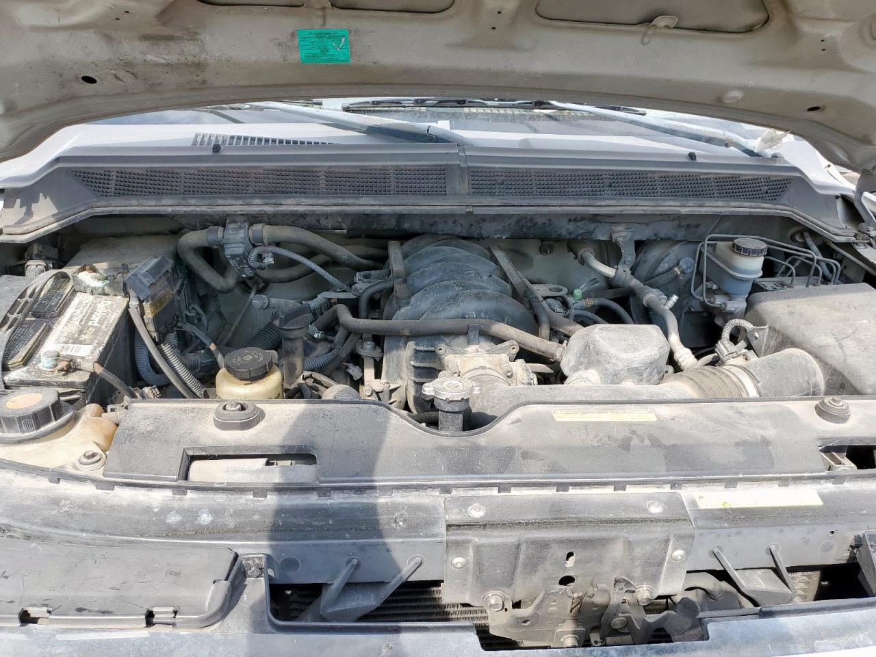 Nissan Titan Xe Image 12