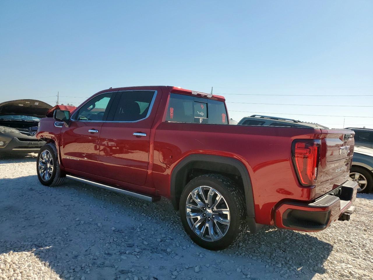GMC Sierra K1500 Denali Image 12