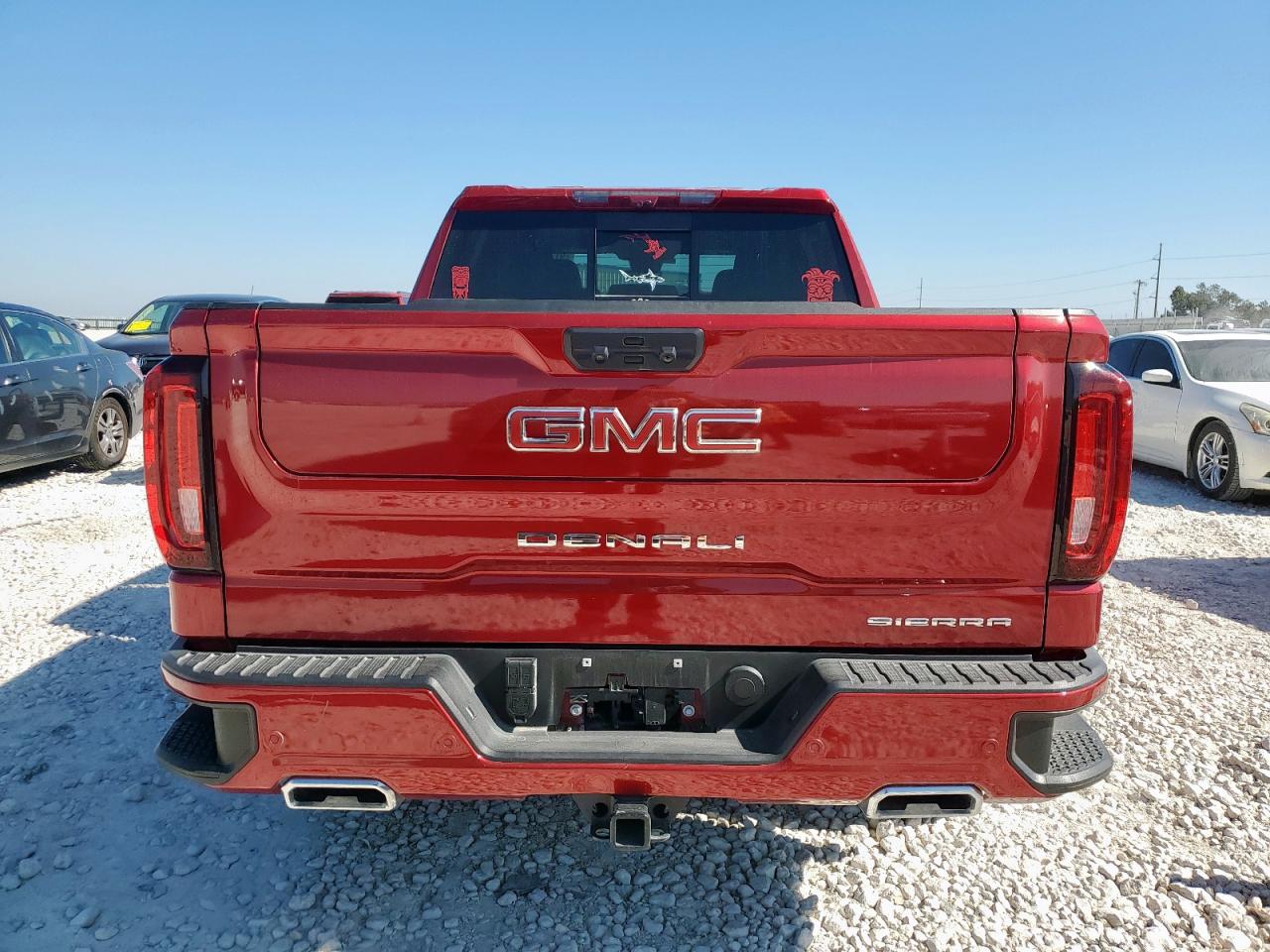 GMC Sierra K1500 Denali Image 7