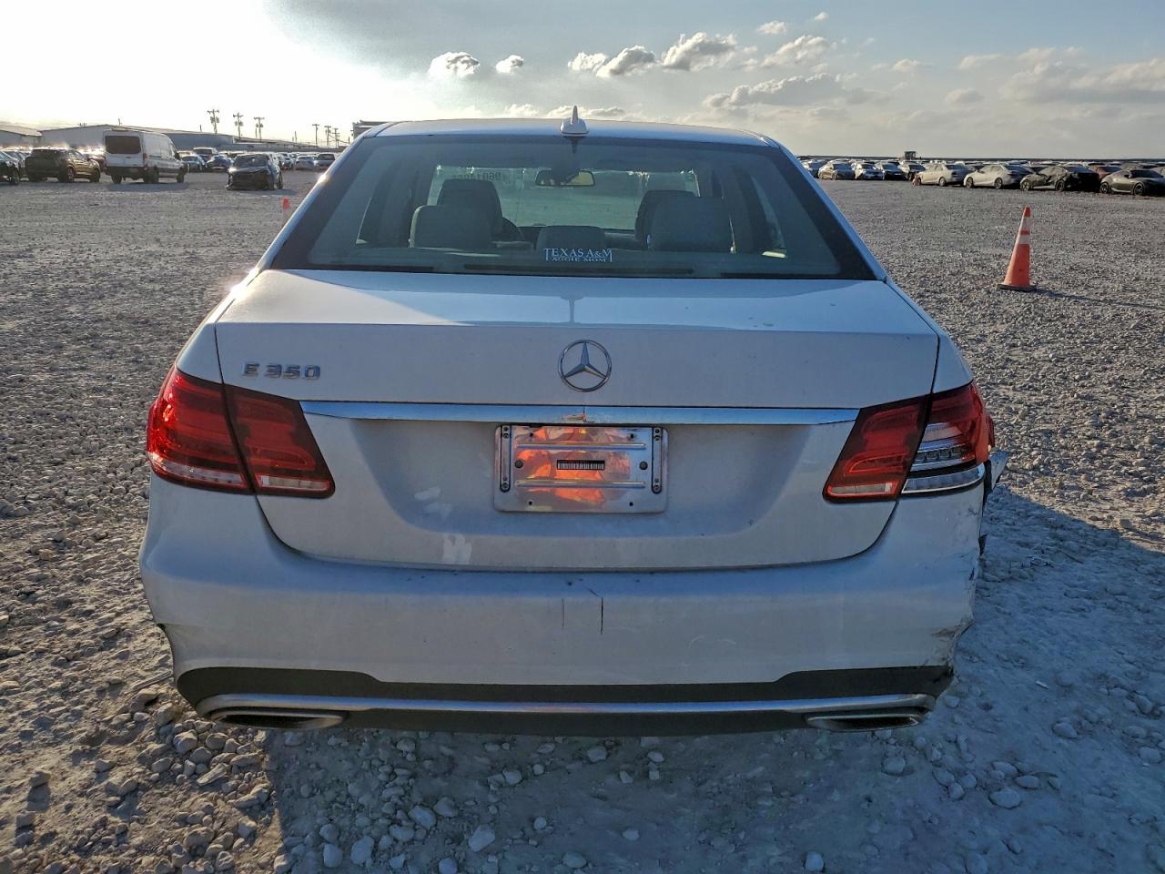 Mercedes-Benz E-Class 350 Image 6