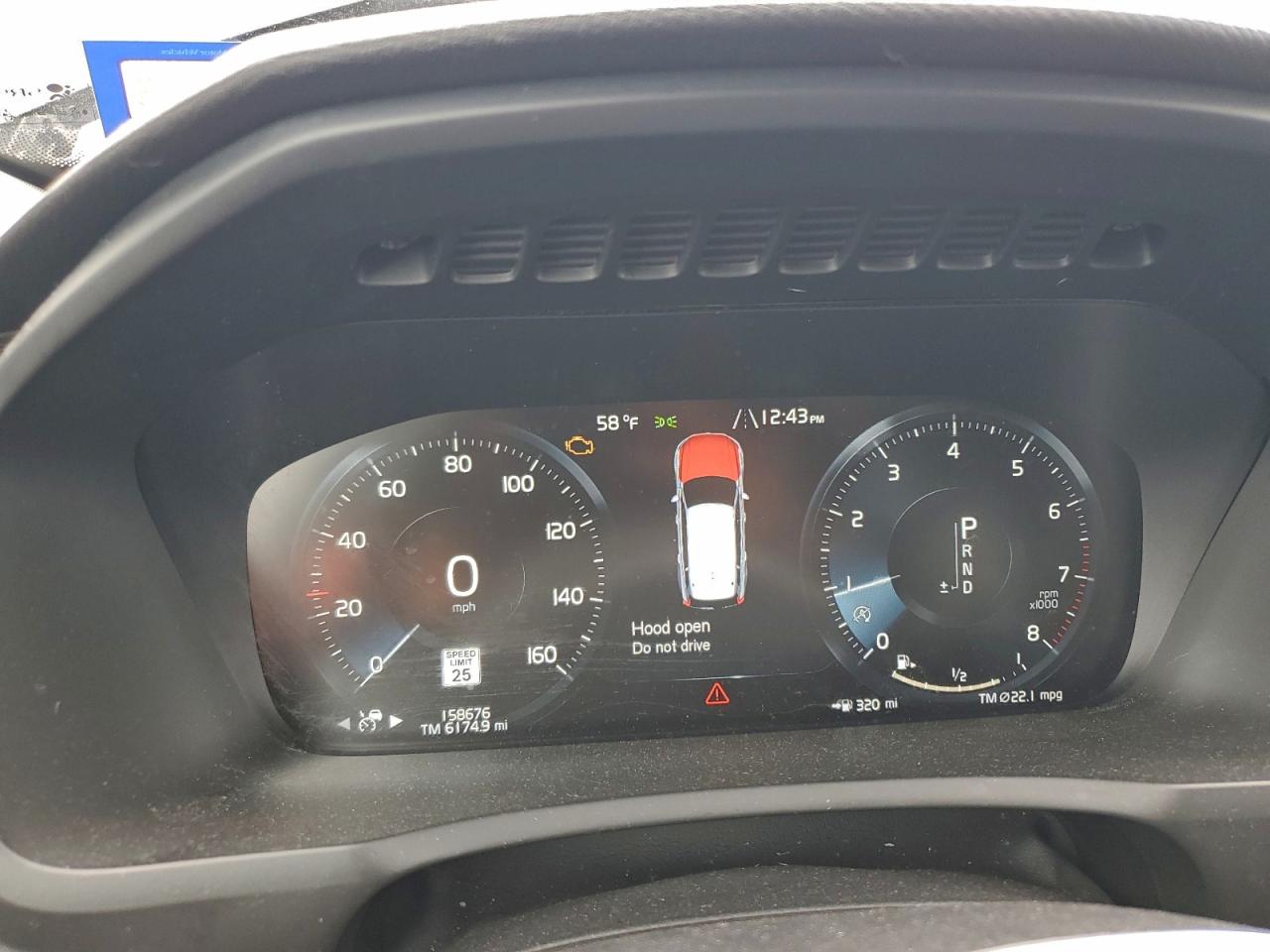 Volvo XC90 T6 Image 8