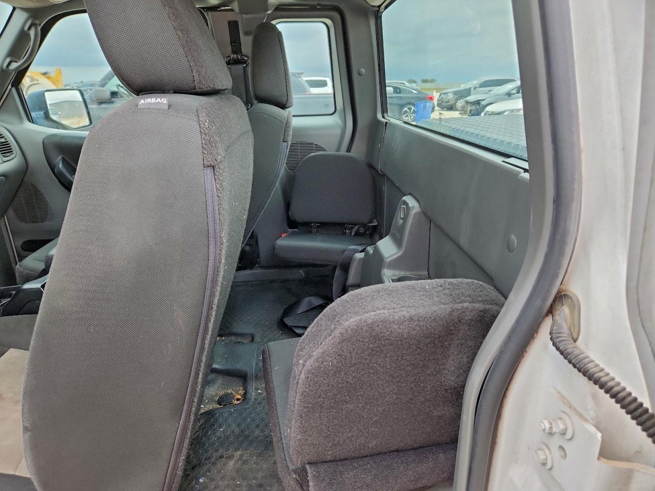 Ford Ranger Super Cab Image 5