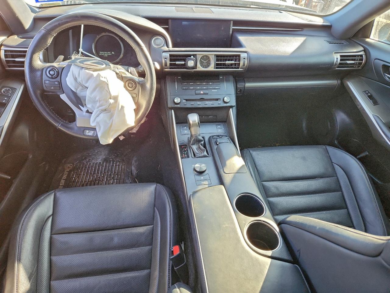 Lexus Is 250 Image 3