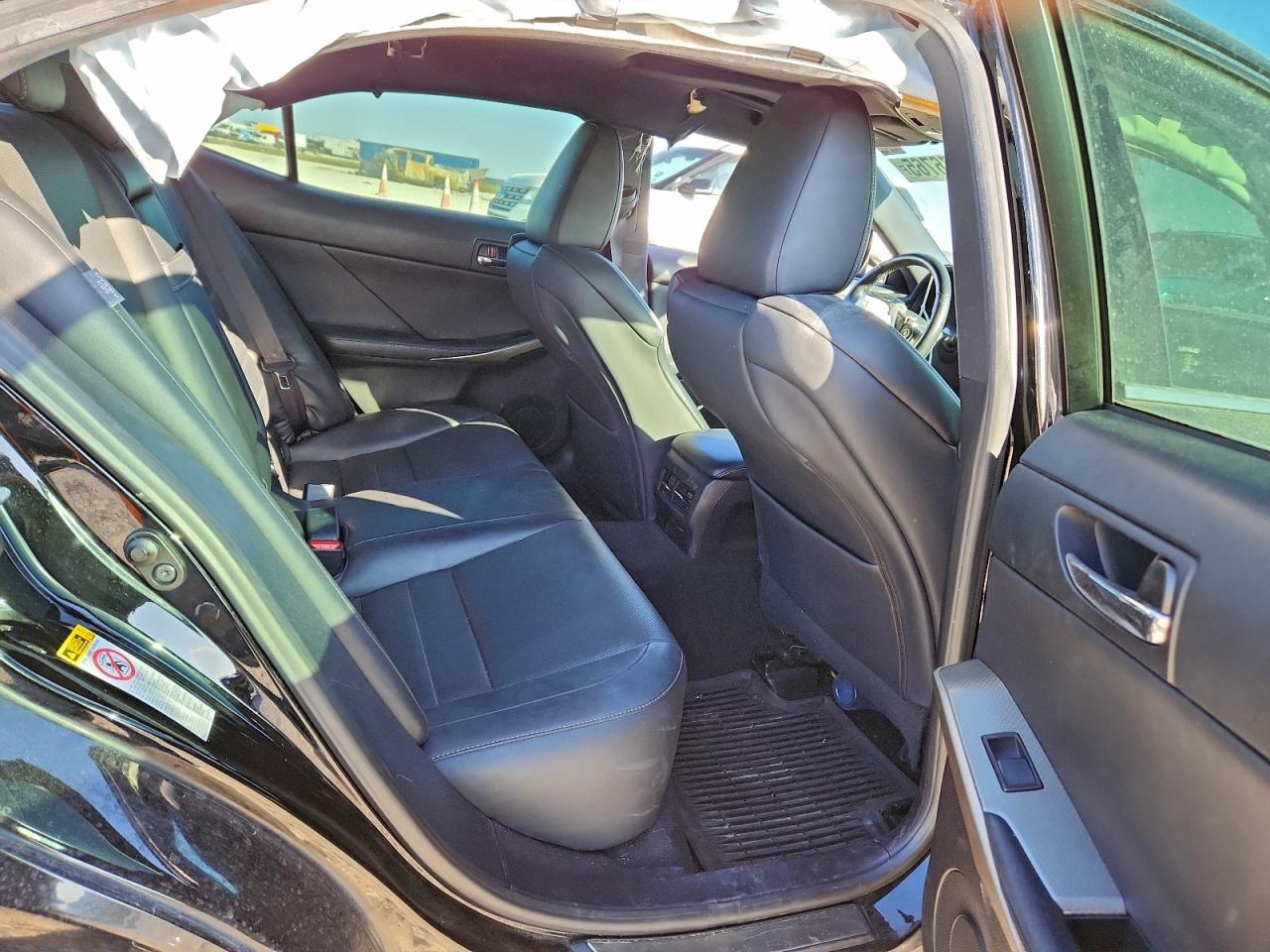 Lexus Is 250 Image 5