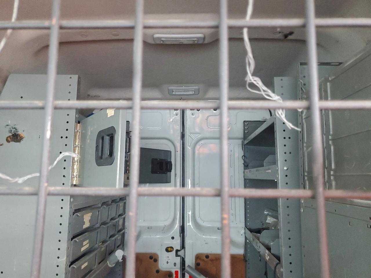 Ford Transit Xlt Image 3