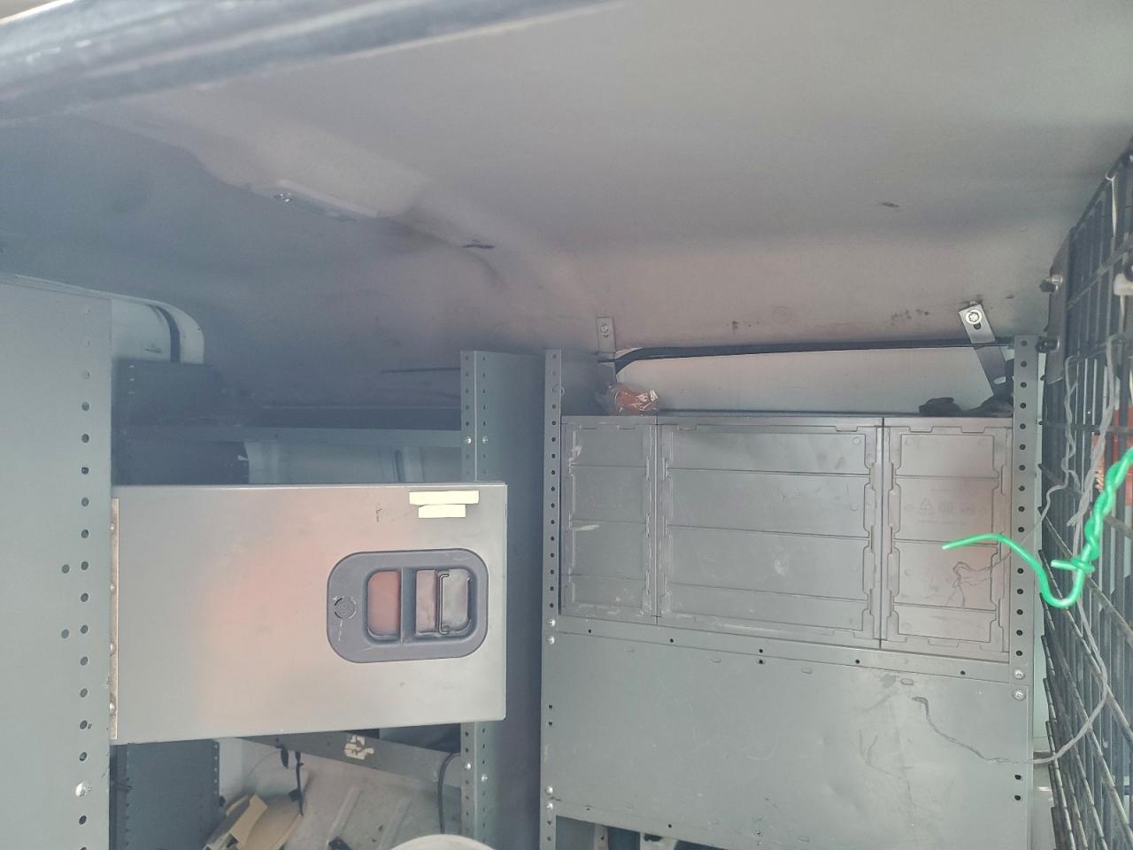 Ford Transit Xlt Image 10