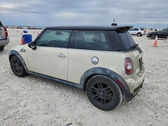 MINI Cooper S Image 2