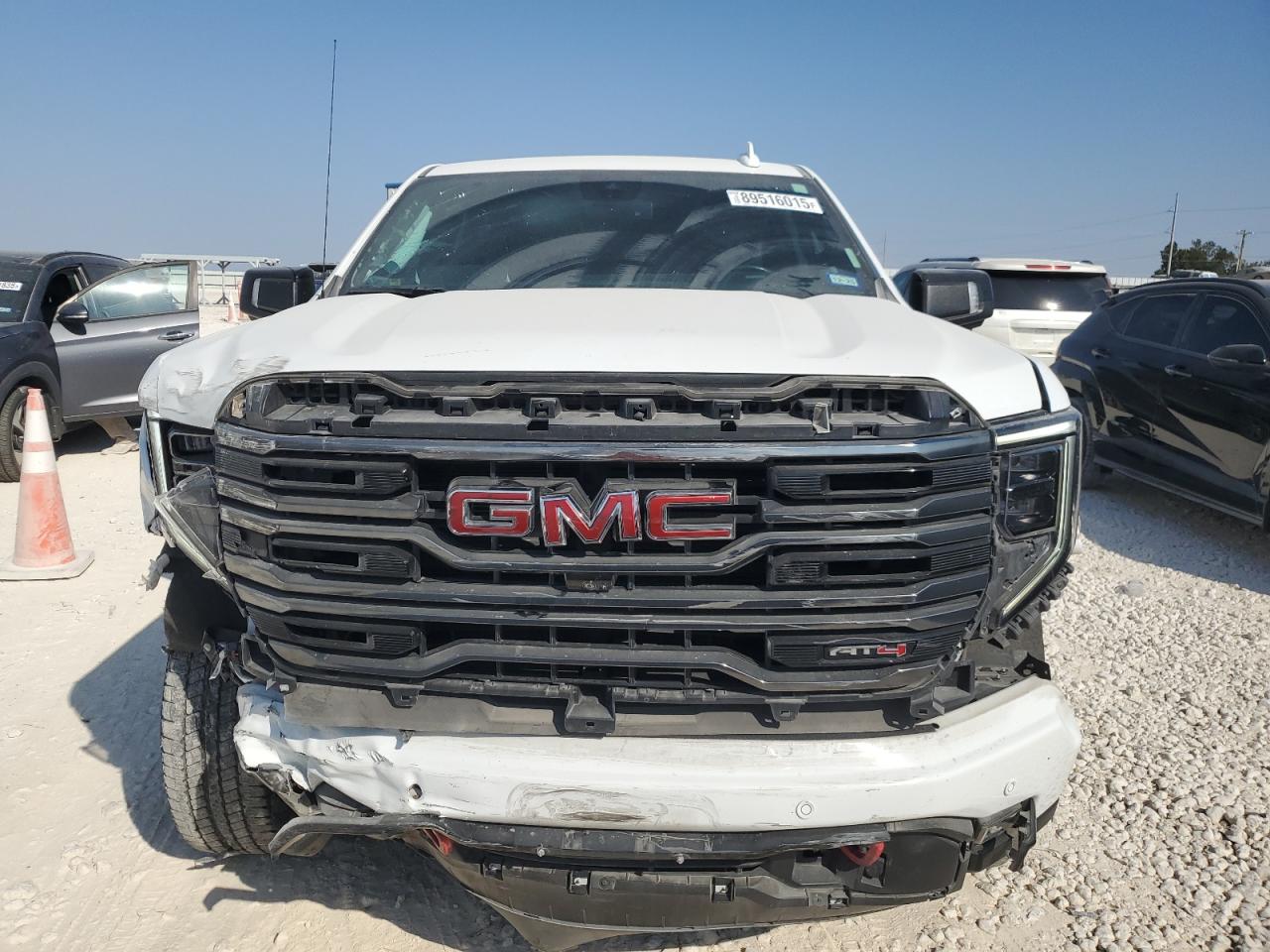 GMC Sierra K1500 At4 Image 8