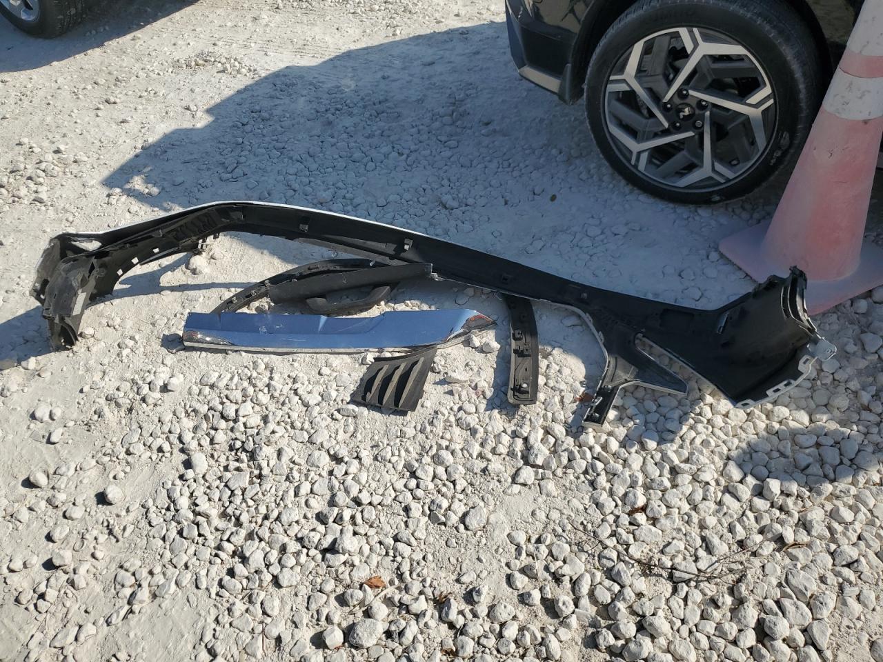 GMC Sierra K1500 At4 Image 11