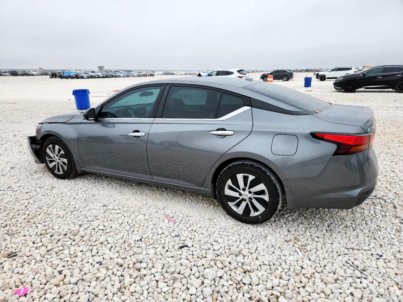 Nissan Altima S Image 2