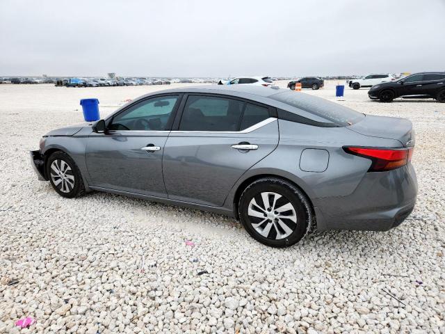 Nissan Altima S Image 2