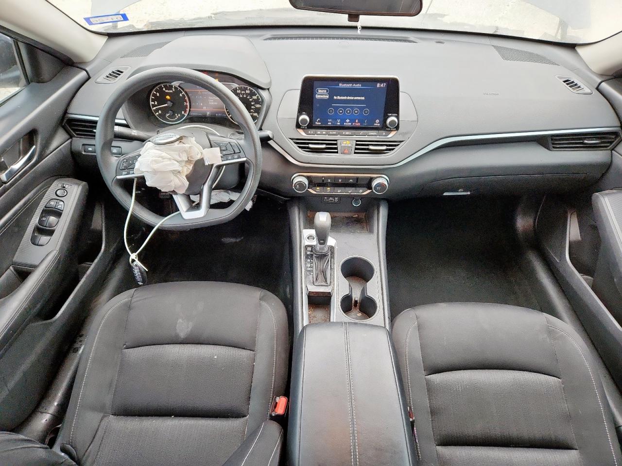 Nissan Altima S Image 4