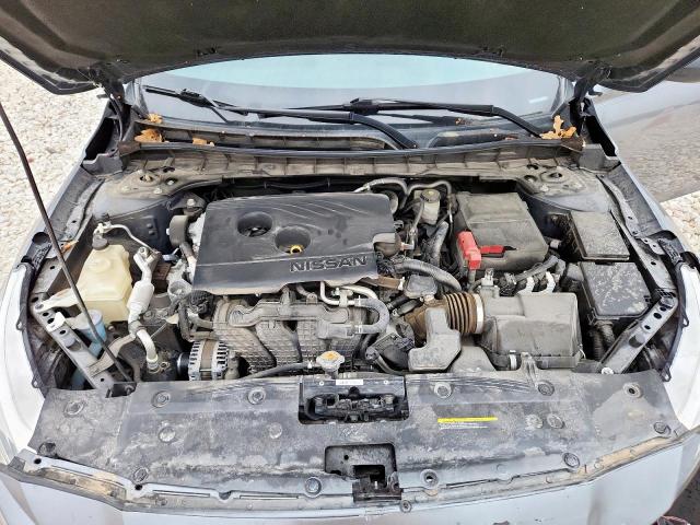 Nissan Altima S Image 11